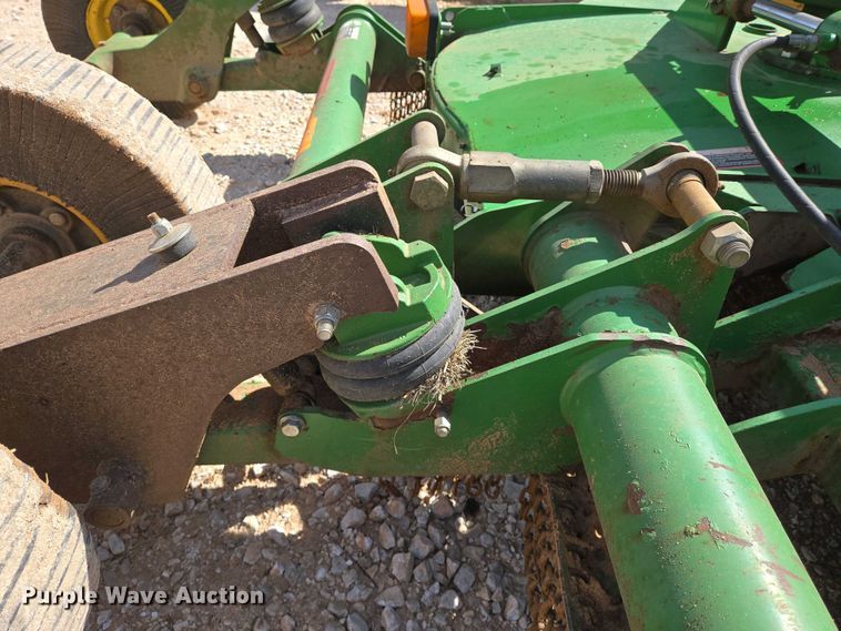 image for item EO0772 John Deere CX15 batwing rotary mower