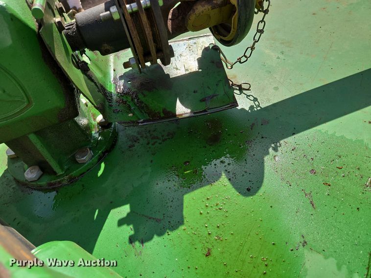 image for item EO0772 John Deere CX15 batwing rotary mower