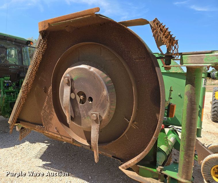 image for item EO0772 John Deere CX15 batwing rotary mower