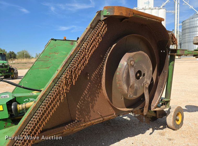 image for item EO0772 John Deere CX15 batwing rotary mower