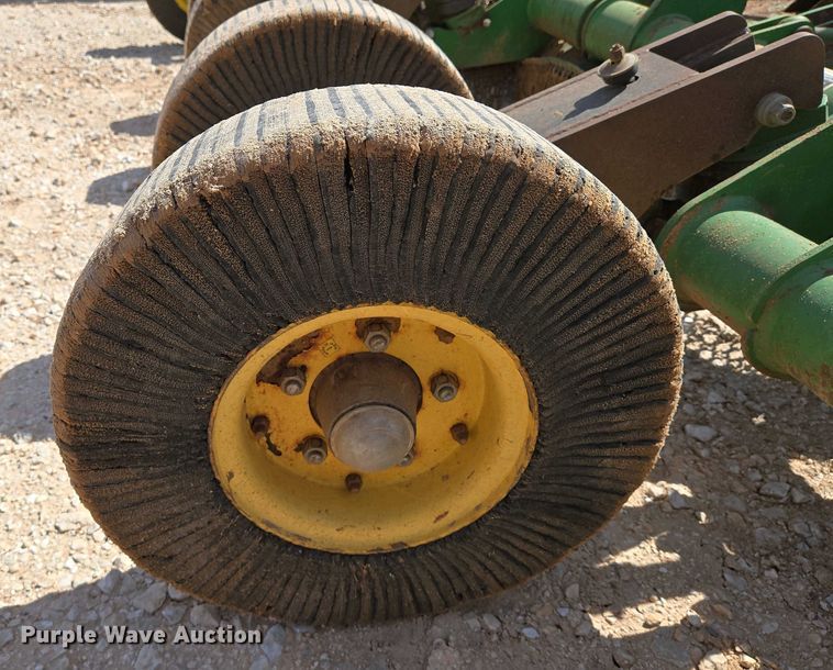 image for item EO0772 John Deere CX15 batwing rotary mower