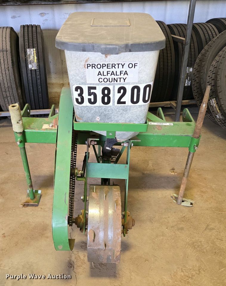 image for item EO0773 Eilers gopher getter applicator