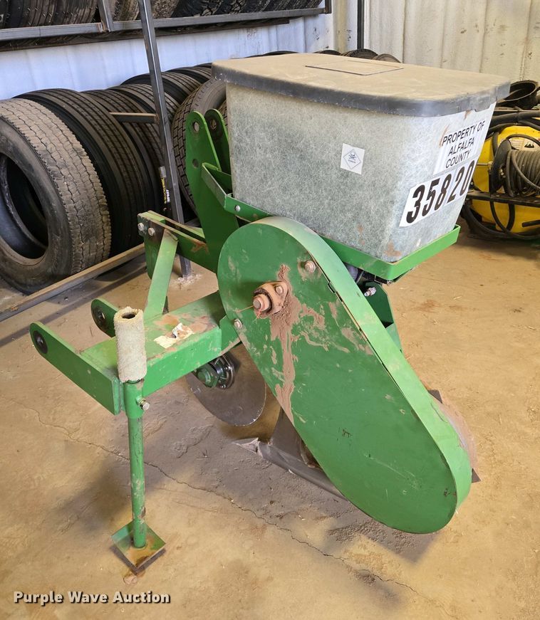 image for item EO0773 Eilers gopher getter applicator