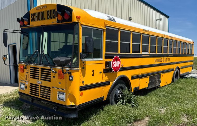 image for item EQ1403 2005 Thomas Built Saf-T-Liner MVP EF school bus