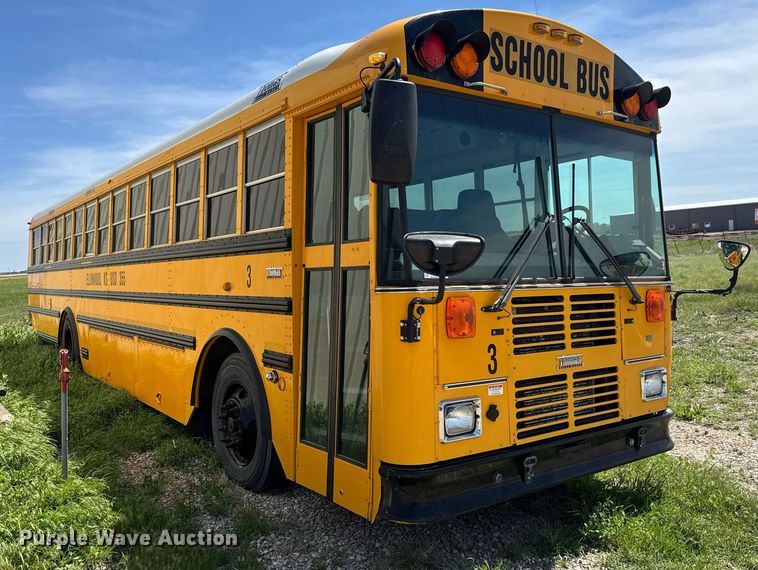 image for item EQ1403 2005 Thomas Built Saf-T-Liner MVP EF school bus