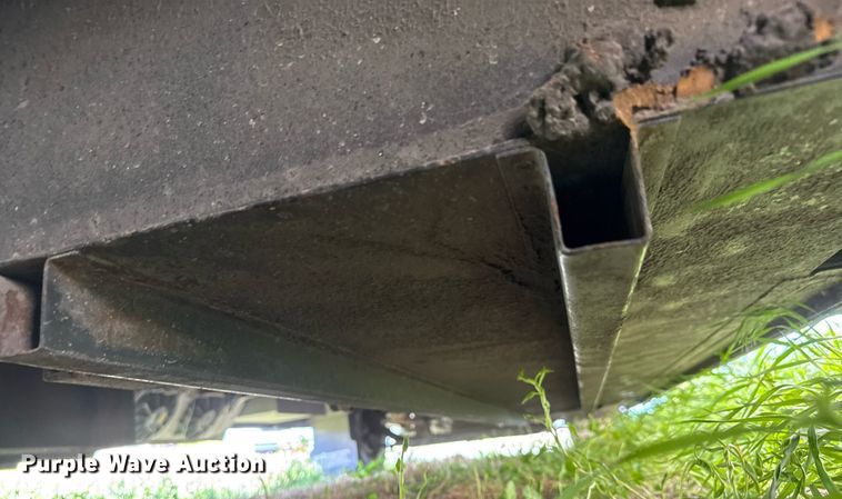 image for item EQ1403 2005 Thomas Built Saf-T-Liner MVP EF school bus