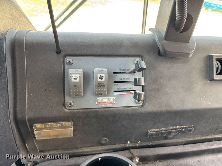 image for item EQ1403 2005 Thomas Built Saf-T-Liner MVP EF school bus