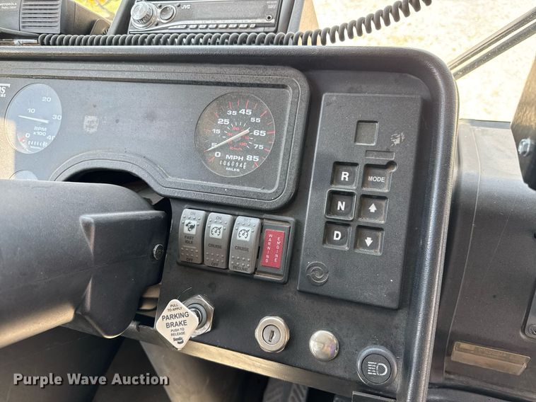 image for item EQ1403 2005 Thomas Built Saf-T-Liner MVP EF school bus