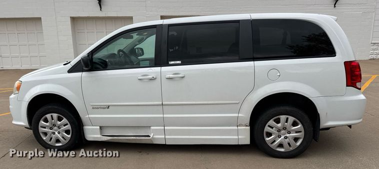 image for item EQ1451 2014 Dodge Grand Caravan handicap accessible van