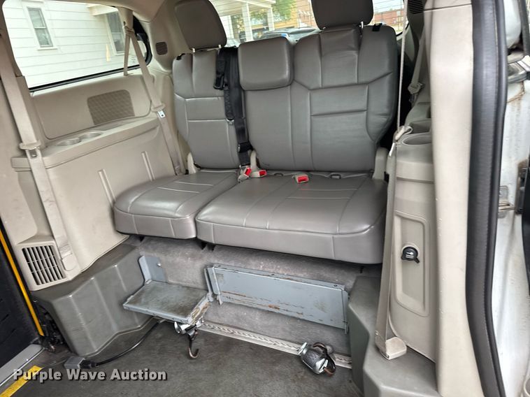 image for item EQ1451 2014 Dodge Grand Caravan handicap accessible van