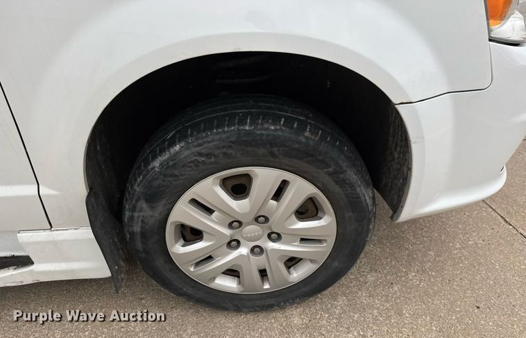 image for item EQ1451 2014 Dodge Grand Caravan handicap accessible van