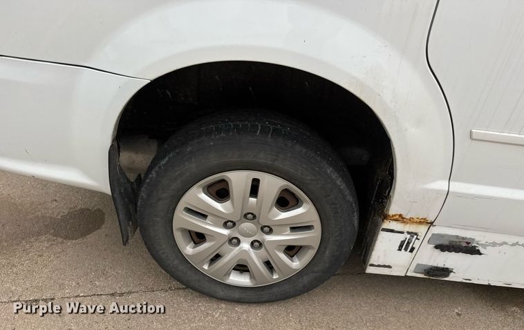 image for item EQ1451 2014 Dodge Grand Caravan handicap accessible van