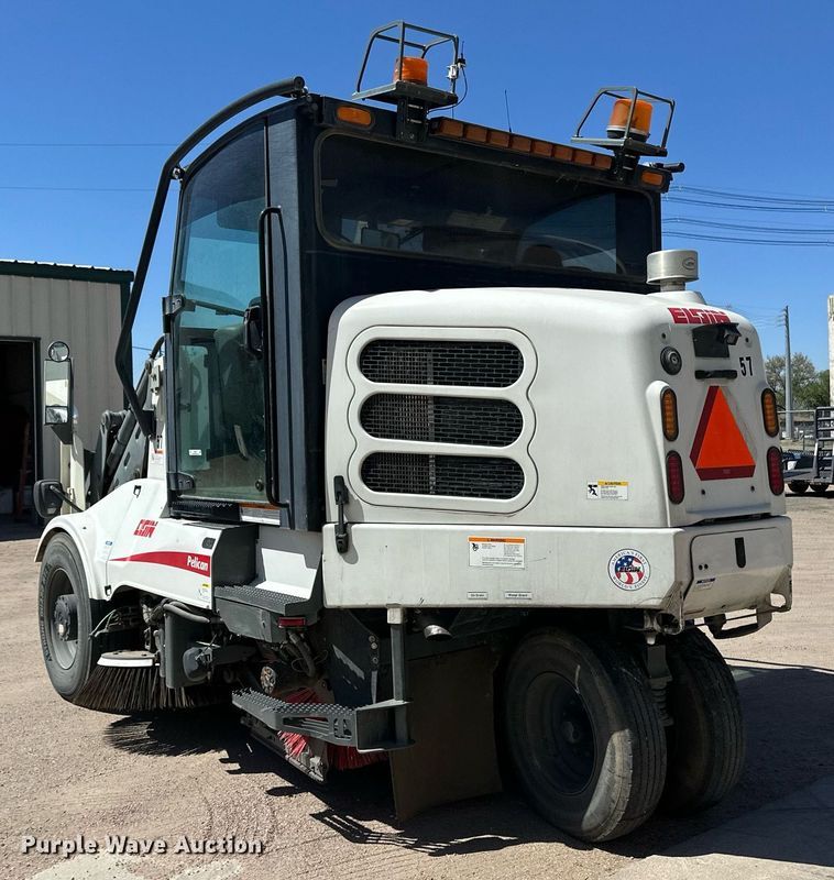 image for item EQ4647 2011 Elgin Pelican Series NP street sweeper