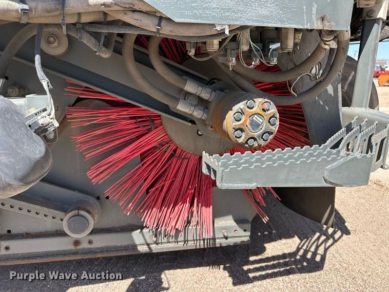 image for item EQ4647 2011 Elgin Pelican Series NP street sweeper