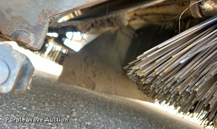 image for item EQ4647 2011 Elgin Pelican Series NP street sweeper