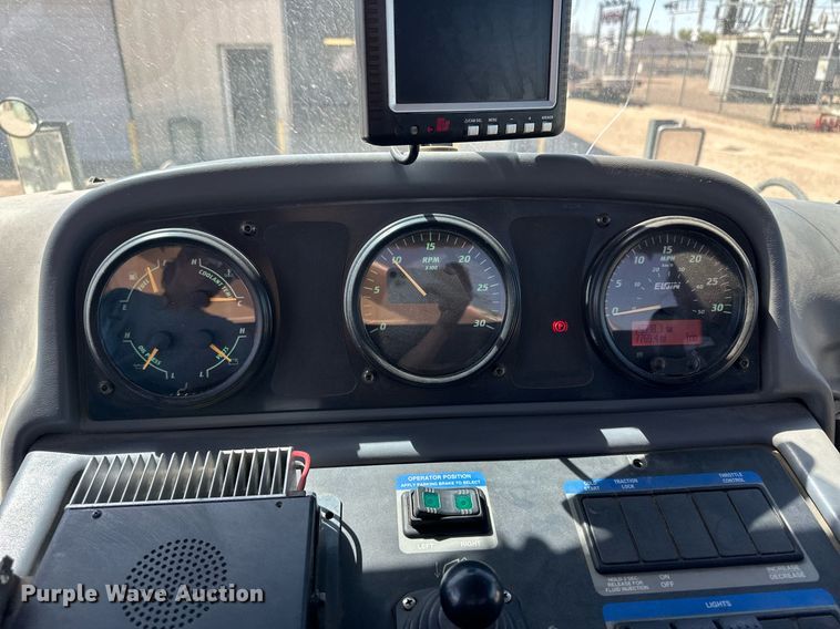 image for item EQ4647 2011 Elgin Pelican Series NP street sweeper