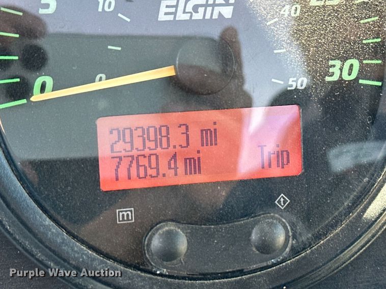 image for item EQ4647 2011 Elgin Pelican Series NP street sweeper