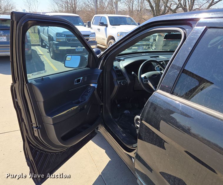 image for item EQ6805 2015 Ford  Explorer Police Interceptor SUV