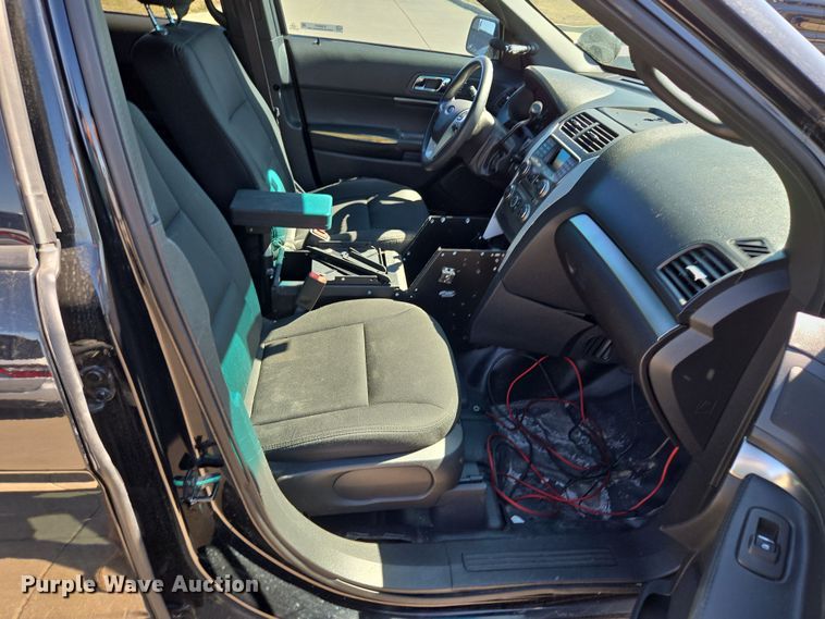 image for item EQ6805 2015 Ford  Explorer Police Interceptor SUV