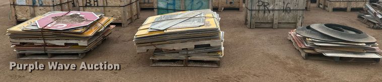 image for item ER5215 (3) pallets of road signs