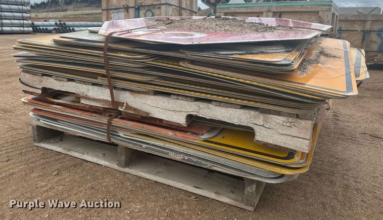 image for item ER5215 (3) pallets of road signs