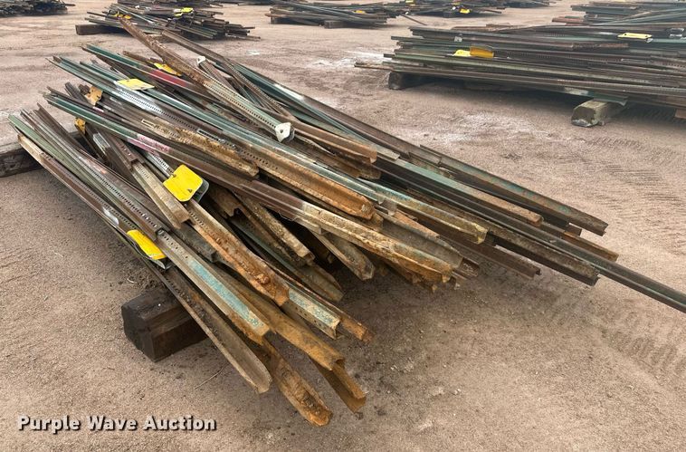 image for item ER5222 (5) pallets of posts