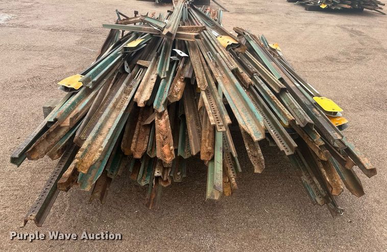 image for item ER5222 (5) pallets of posts