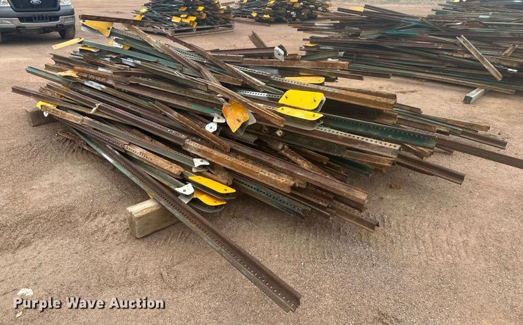 image for item ER5224 (5) pallets of posts