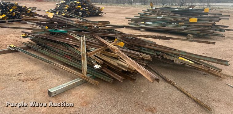 image for item ER5224 (5) pallets of posts