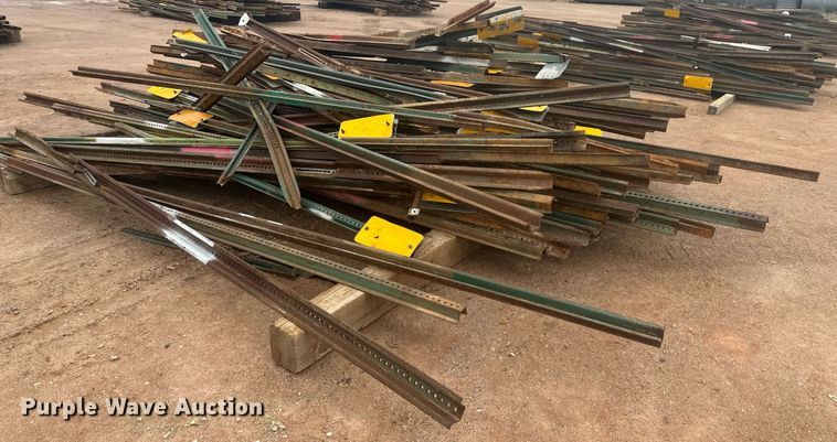 image for item ER5224 (5) pallets of posts