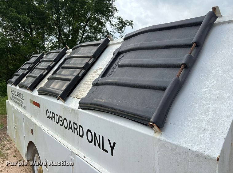 image for item ND9700 2006 Pro-Trailer Recycling recycling trailer