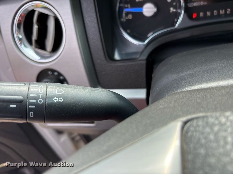 image for item ND9702 2013 Ford F150  SuperCrew pickup truck