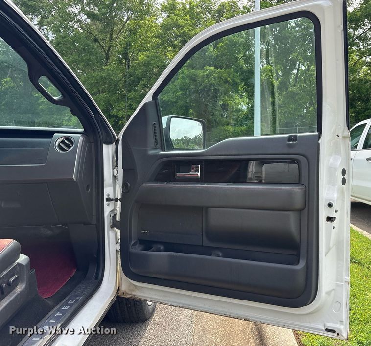 image for item ND9702 2013 Ford F150  SuperCrew pickup truck