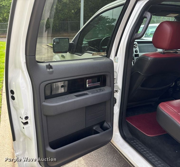 image for item ND9702 2013 Ford F150  SuperCrew pickup truck