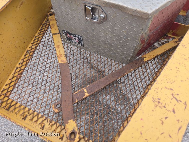 image for item NI9494 2010 PJ equipment trailer