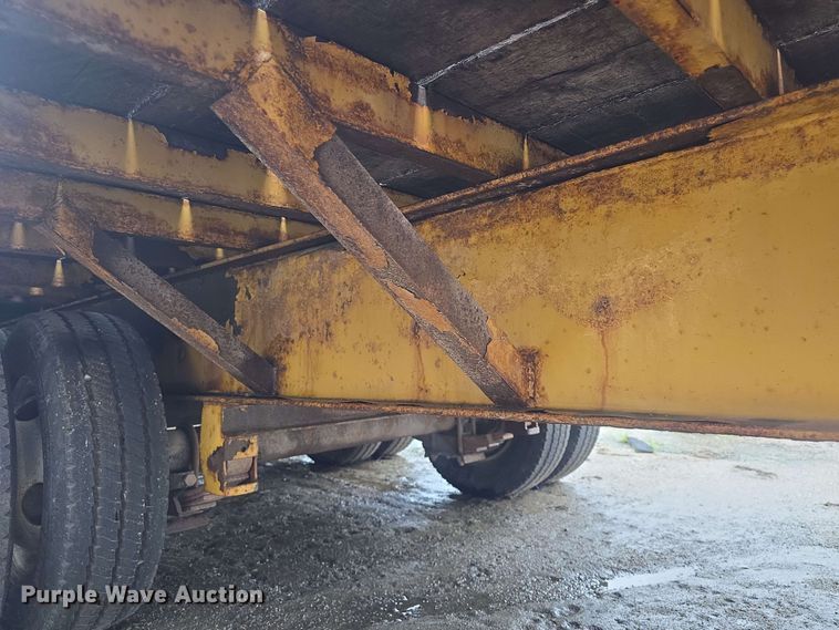 image for item NI9494 2010 PJ equipment trailer