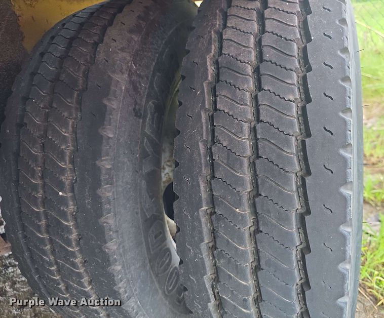 image for item NI9494 2010 PJ equipment trailer