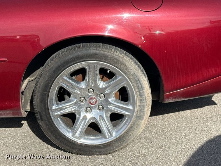 image for item NO9645 2000 Jaguar XK8 convertible