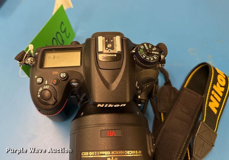 image for item NO9728 Nikon D7100 digital SLR camera