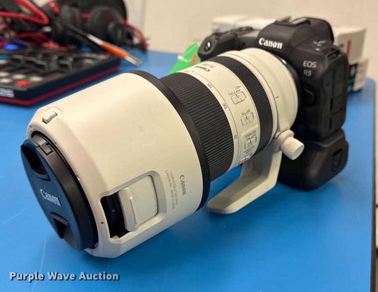 image for item NO9729 Canon EOS R5 mirrorless camera