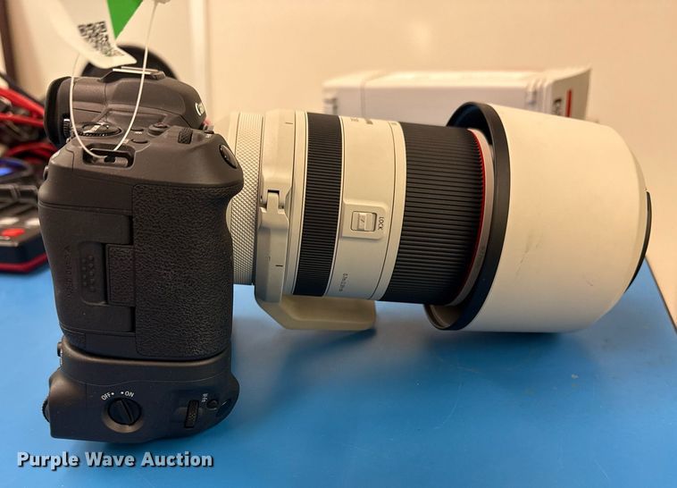 image for item NO9729 Canon EOS R5 mirrorless camera