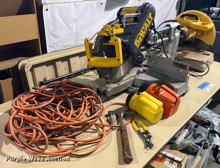 image for item NO9732 Dewalt tools