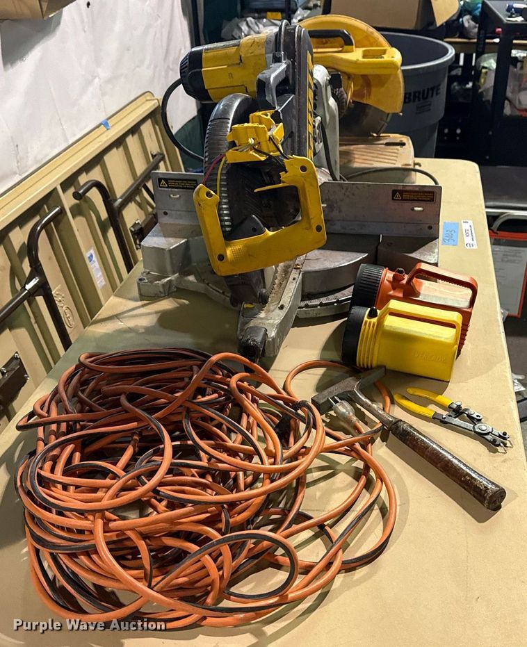 image for item NO9732 Dewalt tools