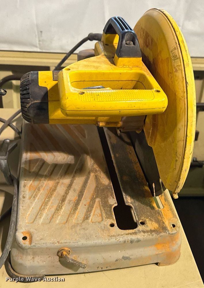 image for item NO9732 Dewalt tools