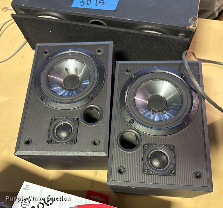 image for item NO9736 Electronics