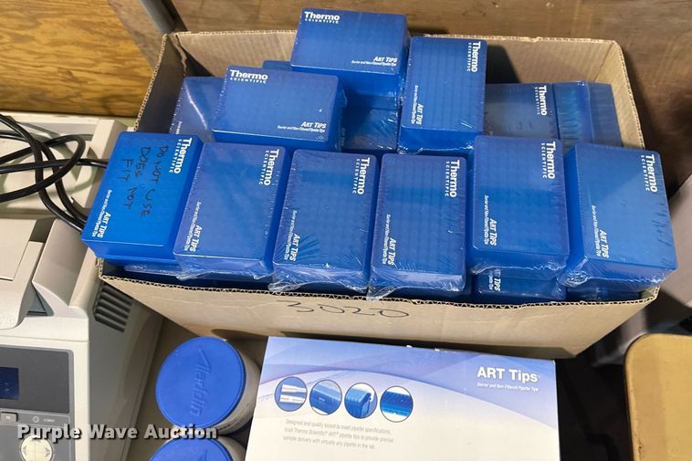 image for item NO9746 Lab equipment