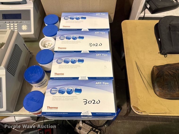 image for item NO9746 Lab equipment