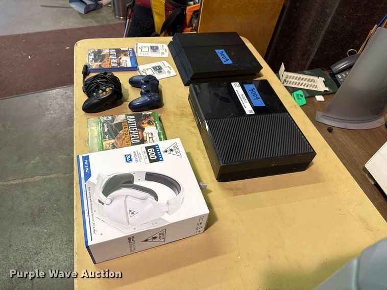 image for item NO9747 Electronics