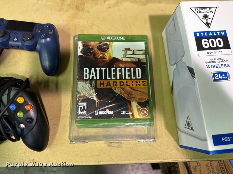 image for item NO9747 Electronics