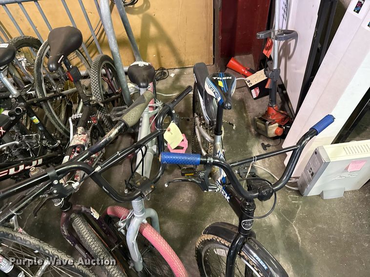 image for item NO9748 Approximately 12 bicycles